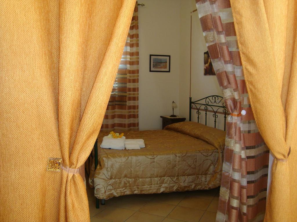 La Ninfea Bed & Breakfast Валдериче Екстериор снимка